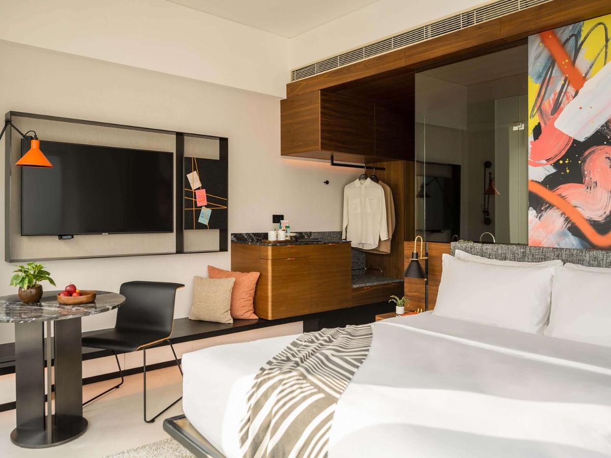 Urban Corner Double Room