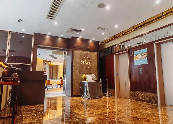 Luxury hotel only: Dorsett Wanchai, Hong Kong